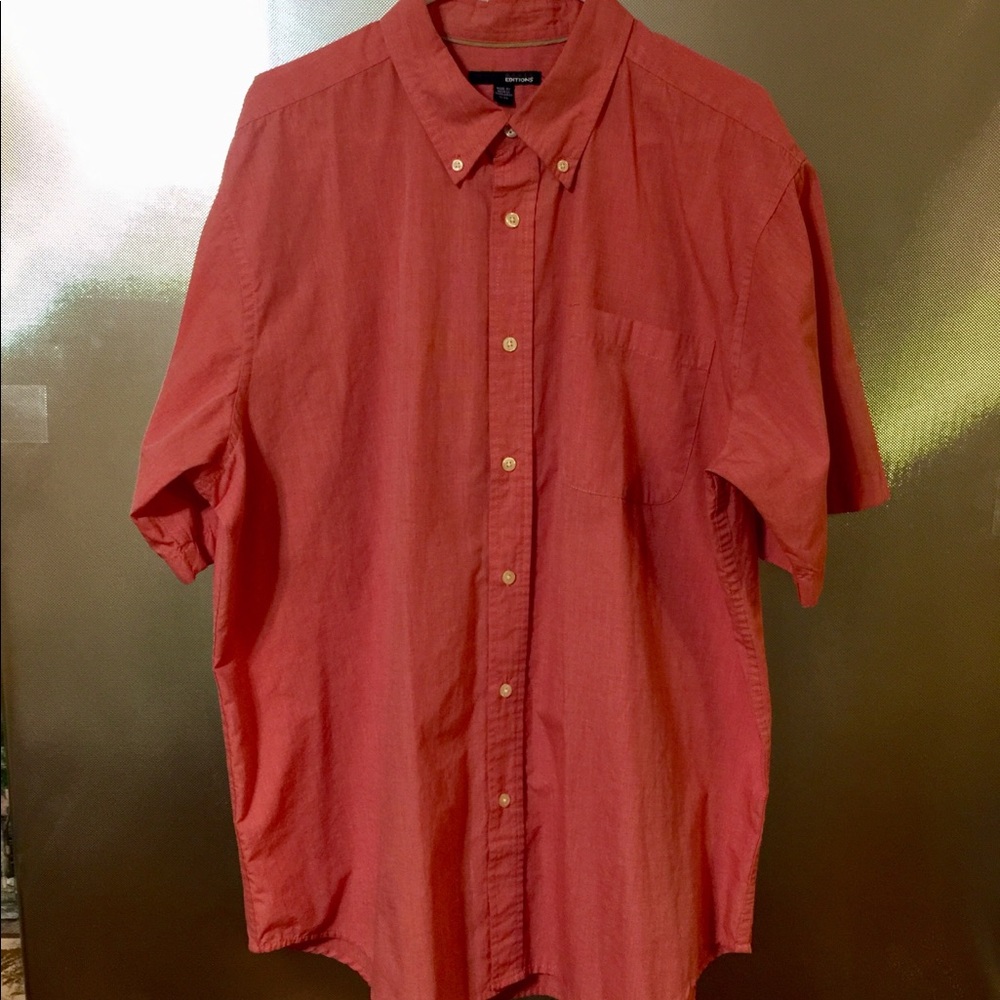 Men's XL Short Sleeve Button Up by Basic Editions